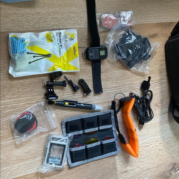 Camera bag + accessories - Picture 6 of 6